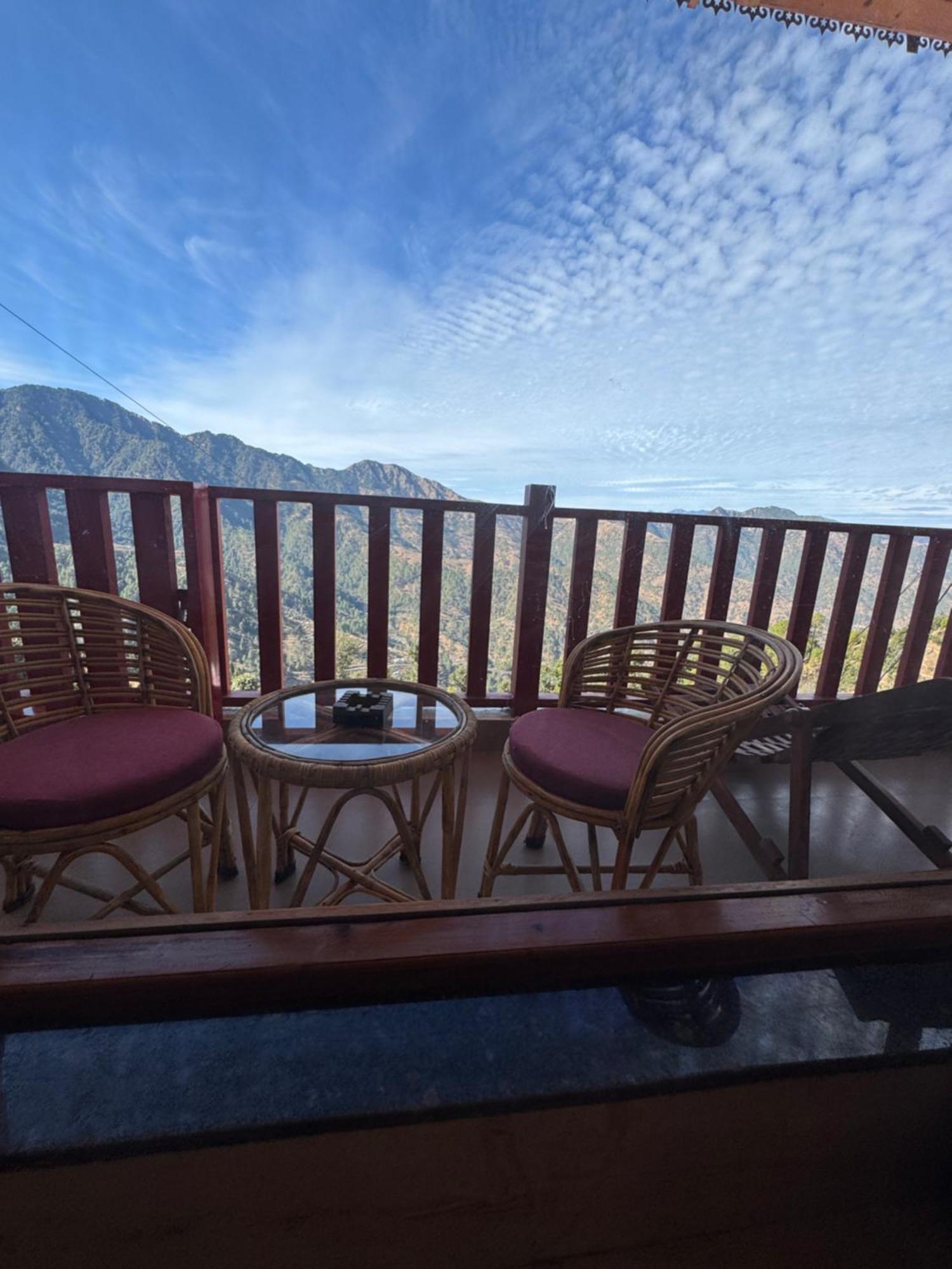 The Vintage Hill Village - Himalayan Boutique Resort Kanatal Exterior photo